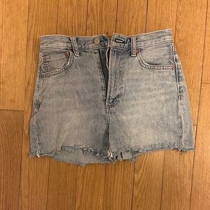 Denim Forum Light Wash Boyfriend Loose Shorts - Size 24